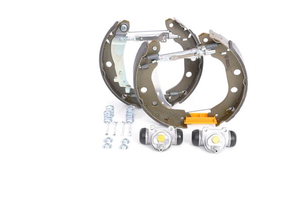 KIT SUPERPRO, zestaw szczek hamulcowych + cylinderek hamulca koła; zamontowany; z tyłu