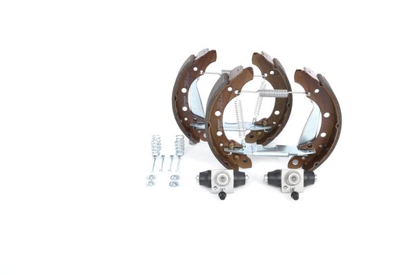 KIT SUPERPRO, zestaw szczek hamulcowych + cylinderek hamulca koła; zamontowany; z tyłu