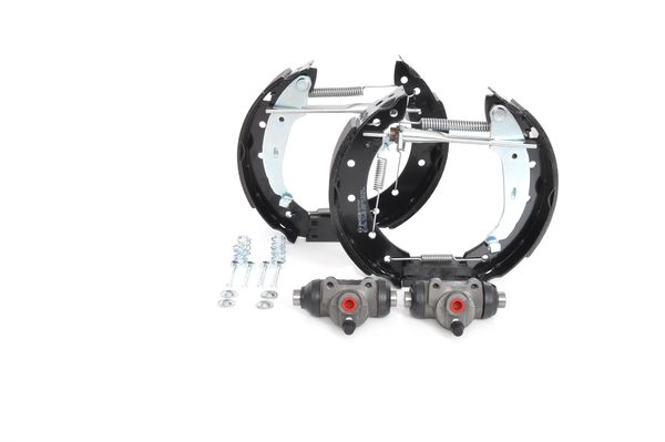 KIT SUPERPRO, zestaw szczek hamulcowych + cylinderek hamulca koła; zamontowany; z tyłu