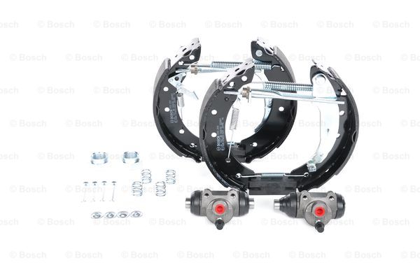 KIT SUPERPRO, zestaw szczek hamulcowych + cylinderek hamulca koła; zamontowany; z tyłu