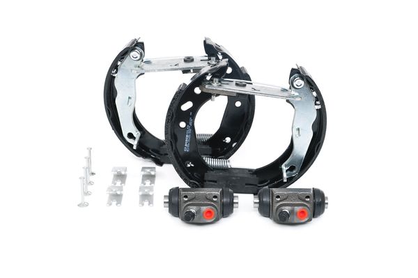 KIT SUPERPRO, zestaw szczek hamulcowych + cylinderek hamulca koła; zamontowany; z tyłu