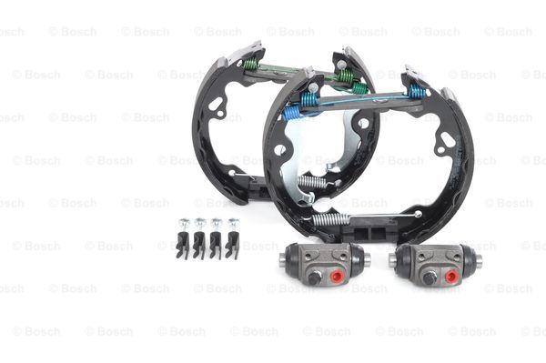 KIT SUPERPRO, zestaw szczek hamulcowych + cylinderek hamulca koła; zamontowany; z tyłu