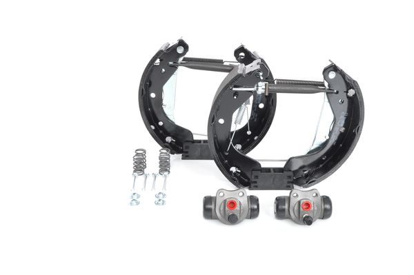 KIT SUPERPRO, zestaw szczek hamulcowych + cylinderek hamulca koła; zamontowany; z tyłu
