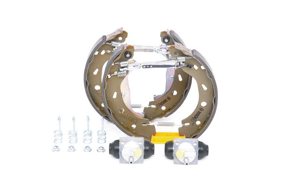 KIT SUPERPRO, zestaw szczek hamulcowych + cylinderek hamulca koła; zamontowany; z tyłu