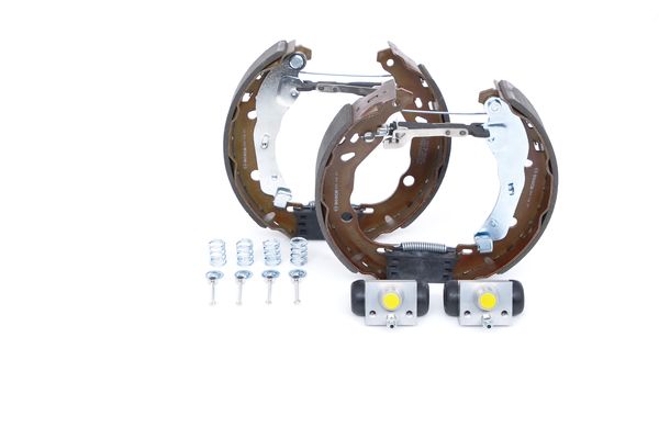 KIT SUPERPRO, zestaw szczek hamulcowych + cylinderek hamulca koła; zamontowany; z tyłu